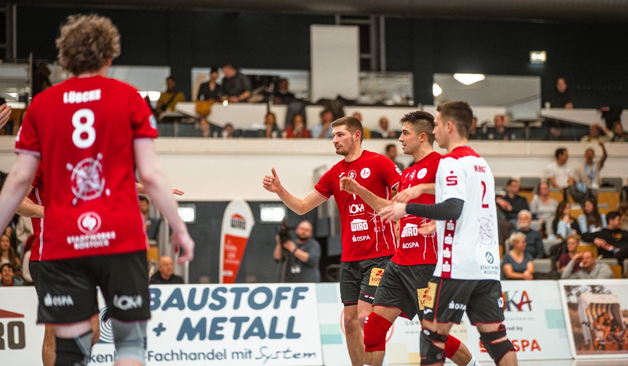 Rostocker begrüßen TuS Mondorf!