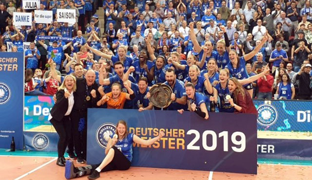 Stuttgarter Meisterklasse: Erster Titel im fünften Anlauf