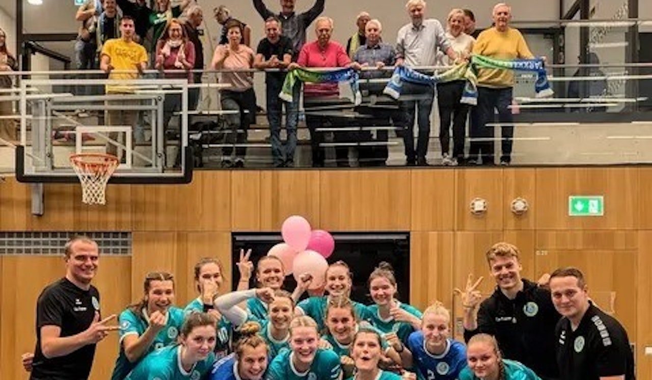 Erste Auswärtsfahrt mit Fans und Happy End