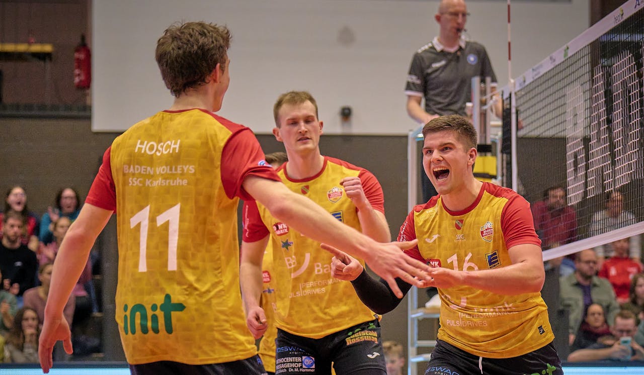 BADEN VOLLEYS ringen Netzhoppers nieder und stehen erstmals unter den besten Acht im DVV-Pokal