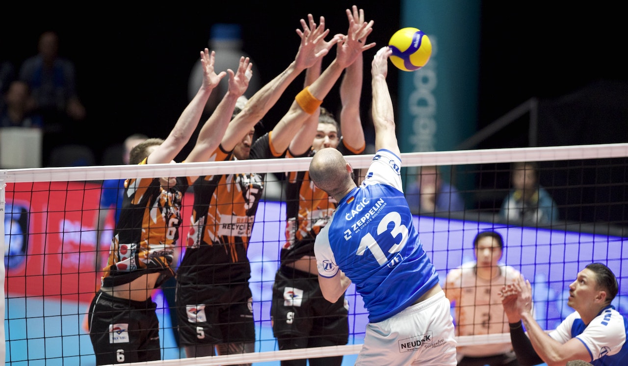 Friedrichshafen von der Rolle – Häfler Volleyballer verlieren auch das zweite Finalspiel