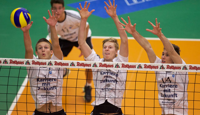 Junge YoungStars sehen alt aus