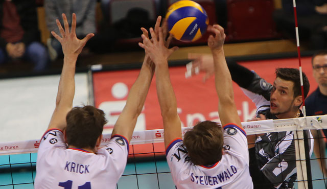 SWD powervolleys Düren: Satz verloren, Spiel gewonnen