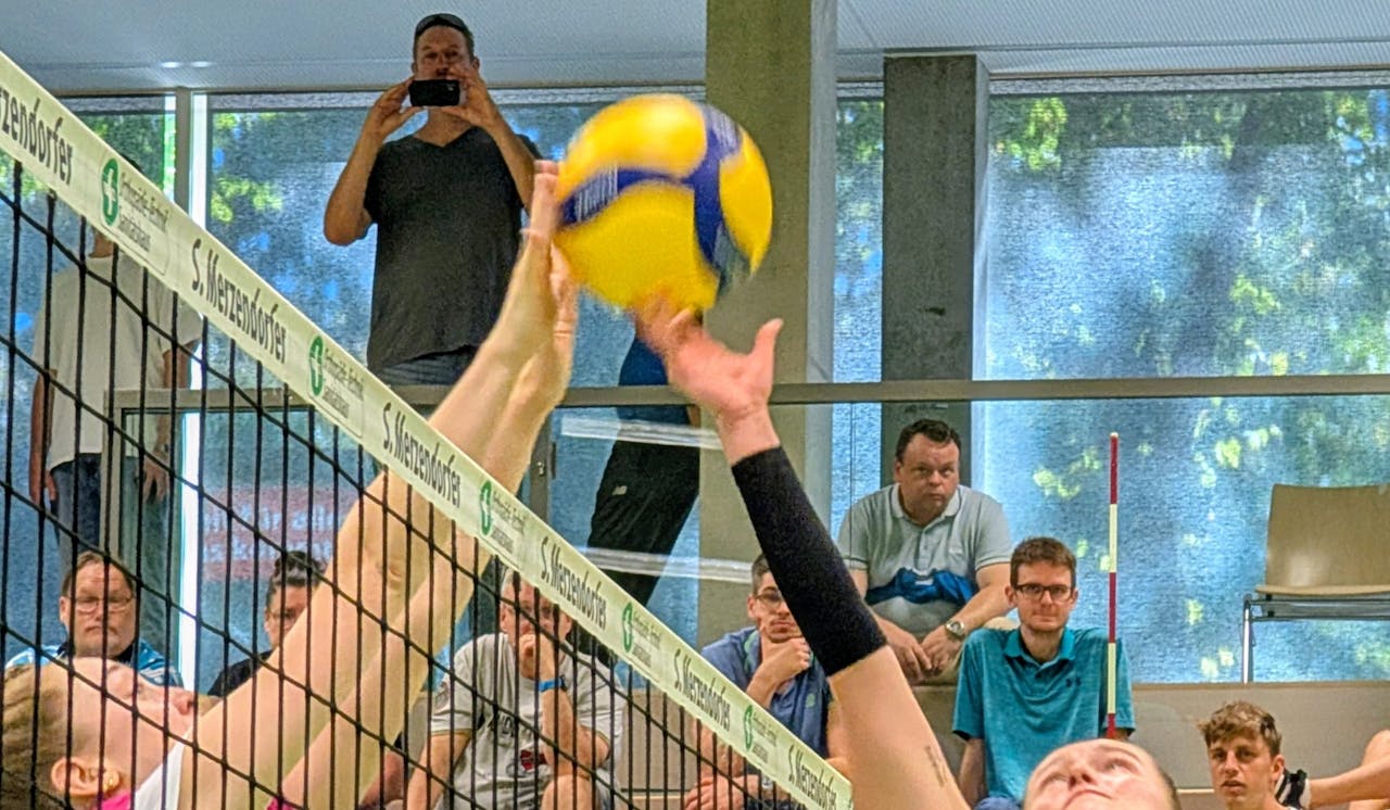 Knapper Sieg zum Auftakt
