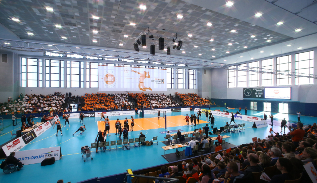 Rekordkulisse feiert Volleyball-Party
im Sportforum