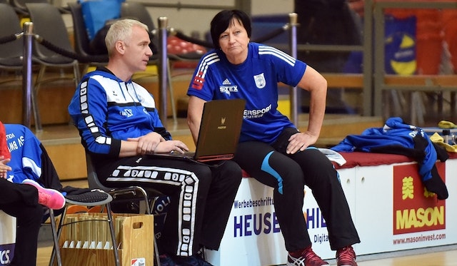 Tabellennachbarn treffen sich in Dingden