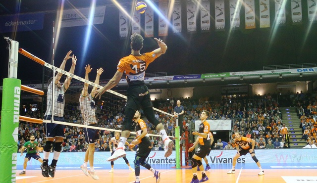 Halbfinale am Ostersamstag live auf SPORT1