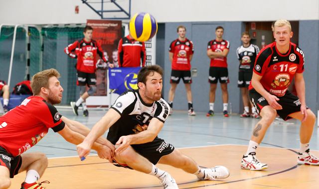 Rheinmain-Volleyballer überzeugen im Eschenbacher Hangar